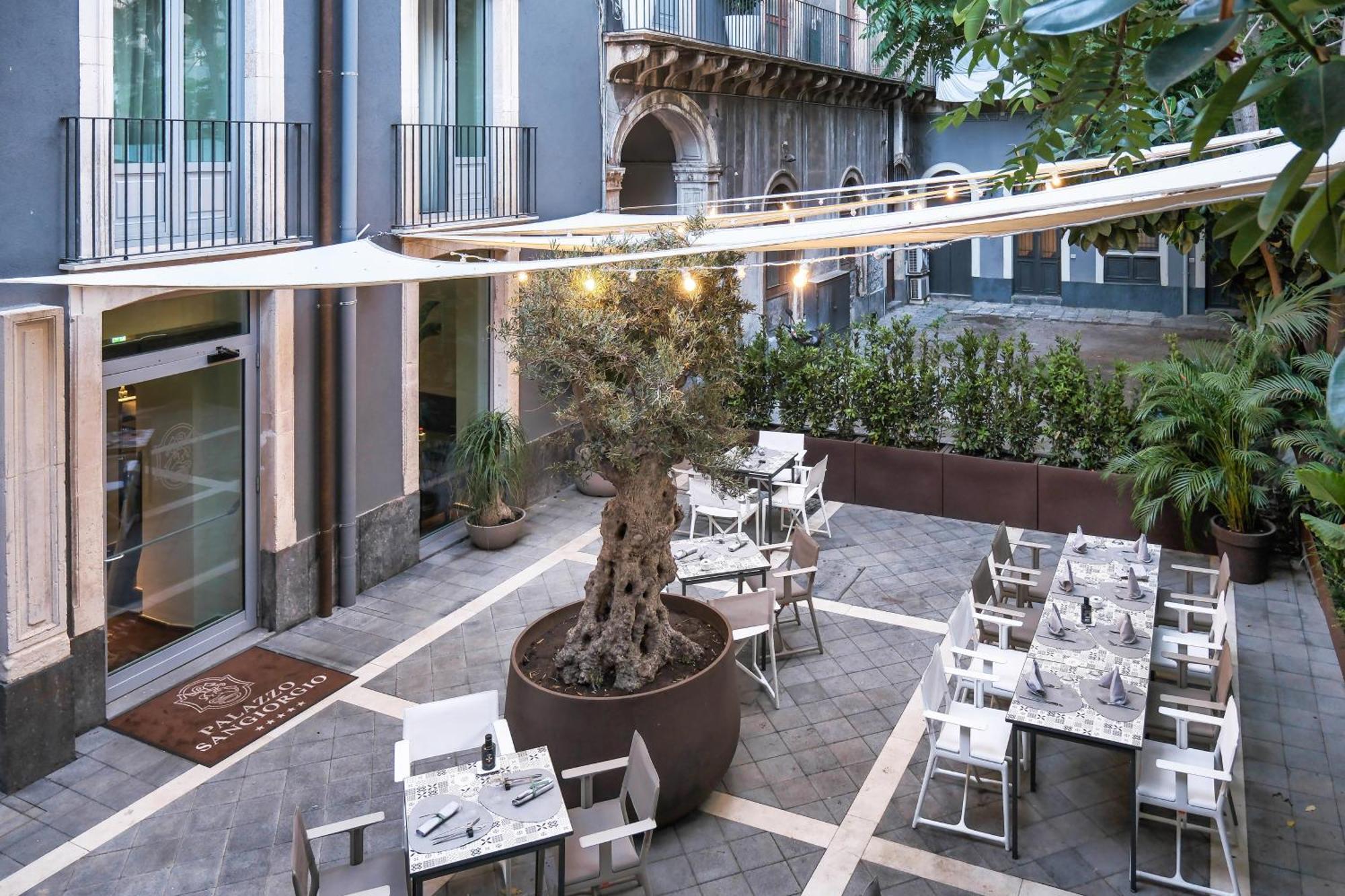 Palazzo Sangiorgio 5* Catane