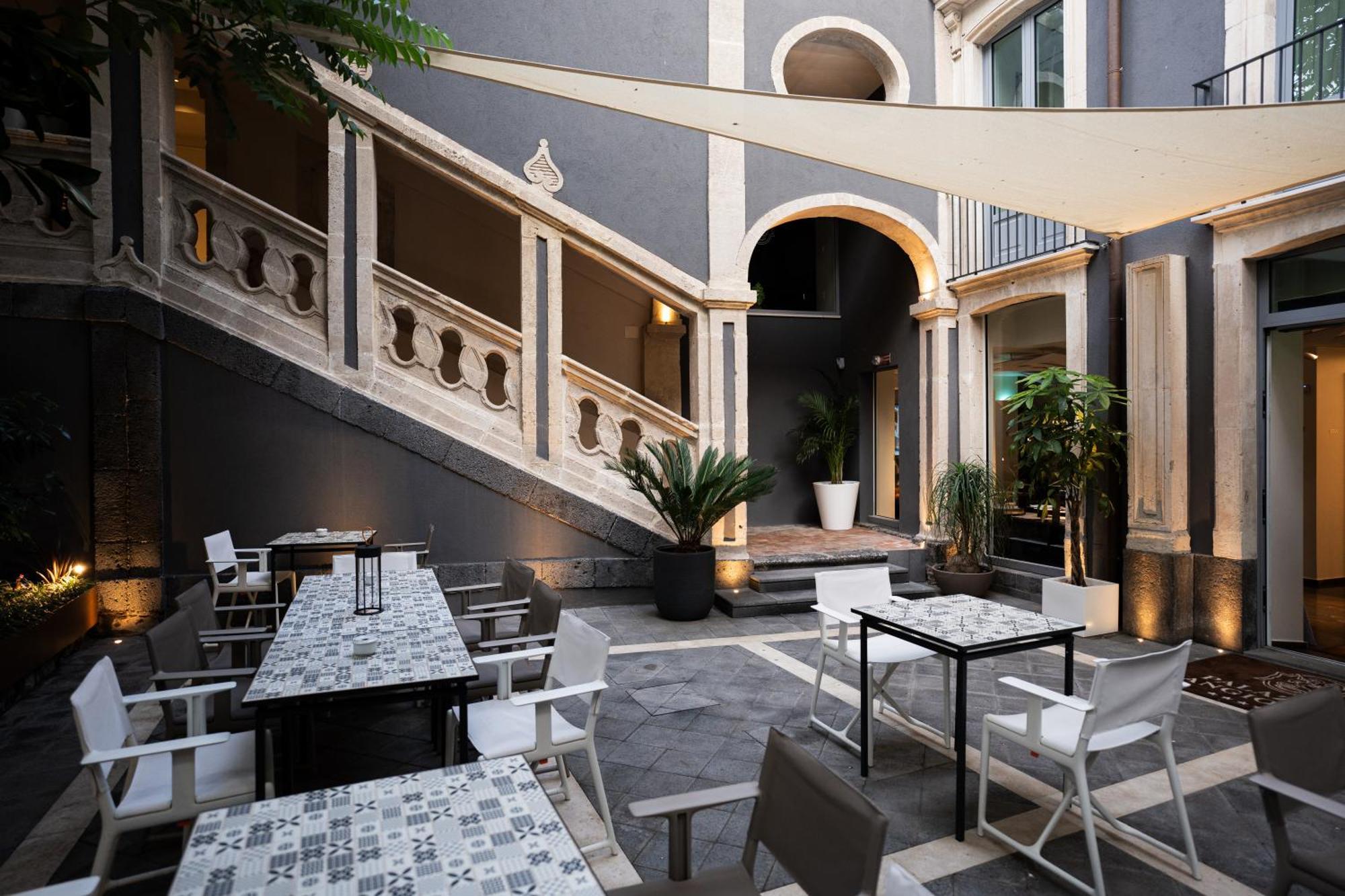Palazzo Sangiorgio 5*